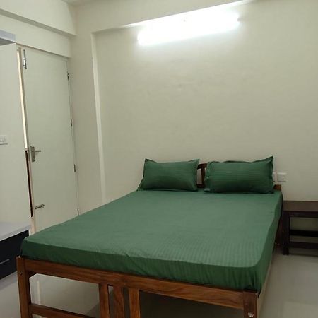 Hobiz Serviced Apartments Chalakuzhy Nr Medical College Trivandrum Thiruvananthapuram Ngoại thất bức ảnh
