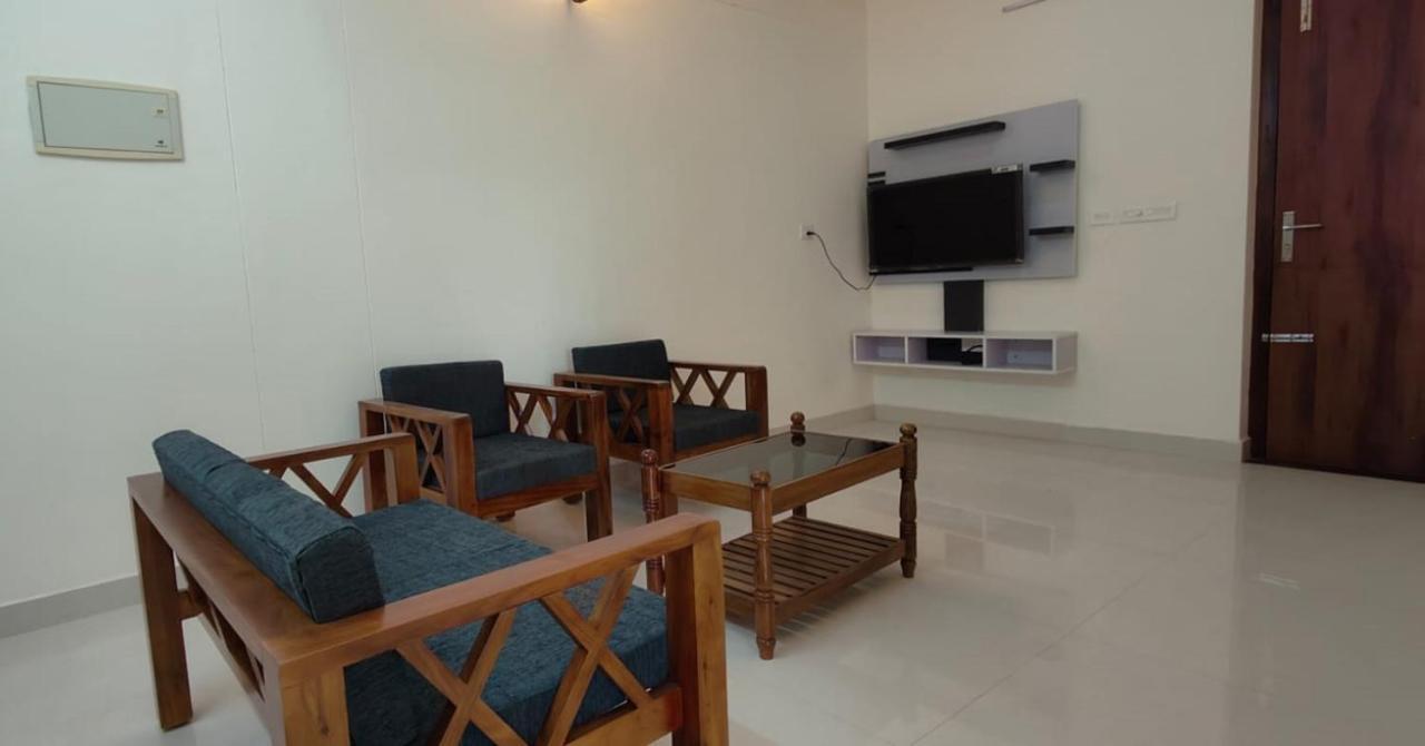 Hobiz Serviced Apartments Chalakuzhy Nr Medical College Trivandrum Thiruvananthapuram Ngoại thất bức ảnh
